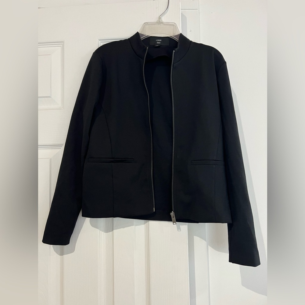 J.CREW 360 : pre-owed in great condition